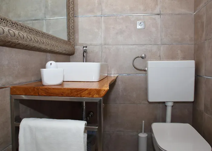 House S By Guide Вилла *