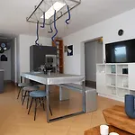 Villa House S By Guide